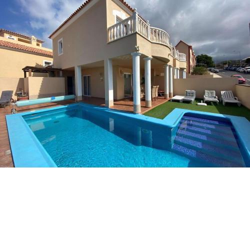 Villa Cush