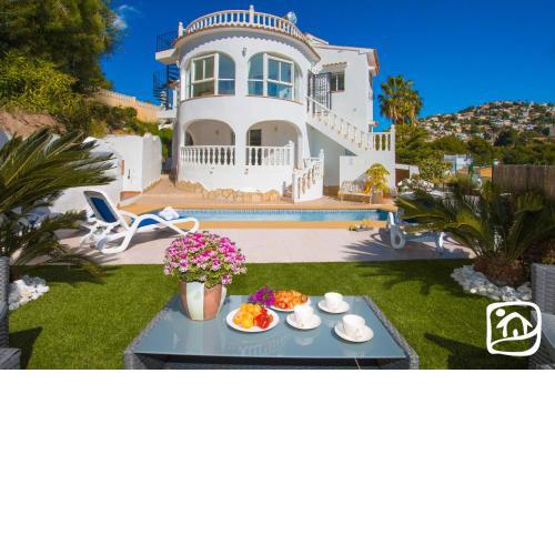 Villa Daisy 4 by Abahana Villas