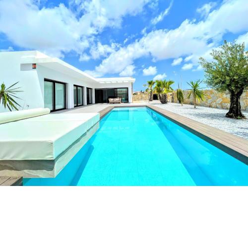 Villa Dali Ciudad Quesada by Villas&You
