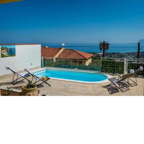 Villa del Golfo con piscina, jacuzzi, sauna