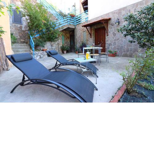 VILLA DEL MORO