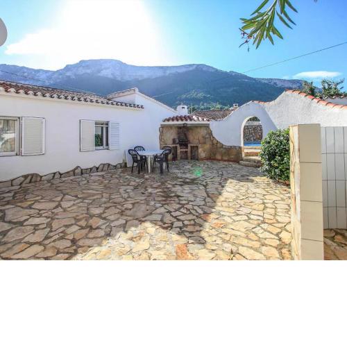 Villa Denia, 4 dormitorios, 8 personas - ES-262-12
