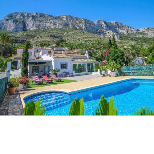 Villa Denia, 4 dormitorios, 8 personas - ES-262-24