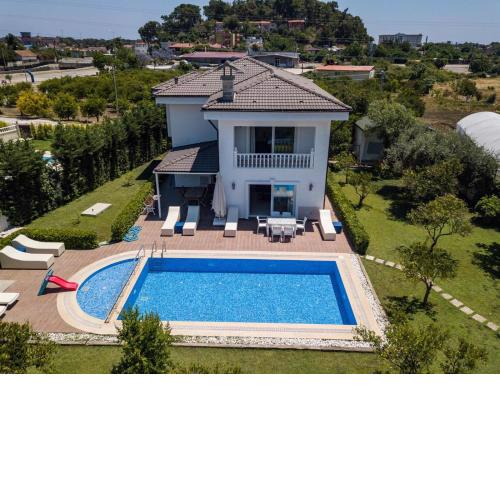 VILLA DENIZ ÇAMYUVA