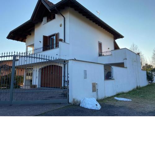 Villa Dina