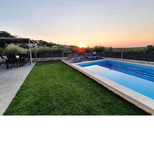 Villa Dionisia with private pool