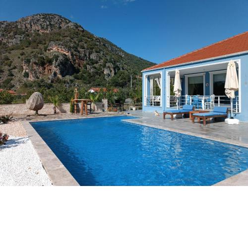 Villa Dionyssos