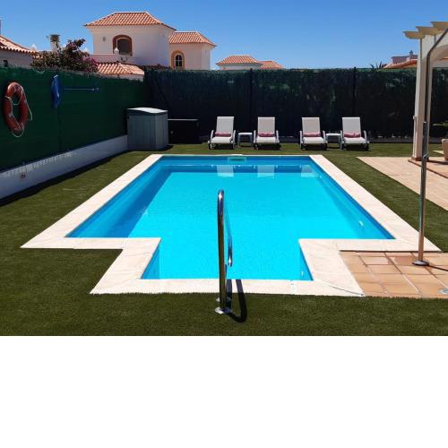 Villa Dwarika, Home Away From Home - Private heated pool and Jacuzzi