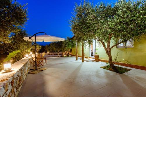 VILLA ELAIONAS