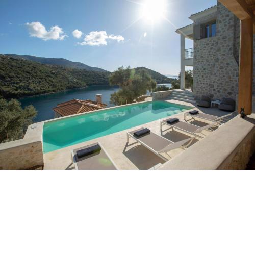Villa Elanthy-New Luxury villa with private sea access