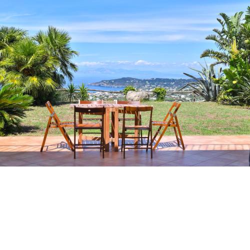 Villa elegante con vista sul mare