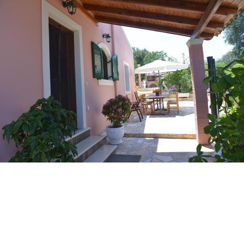 Villa Eleni Peritheia