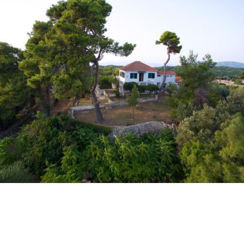 Villa eleni
