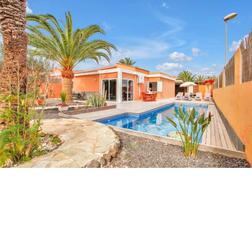 Villa Elisa with pool two bedrooms for 4 persons
