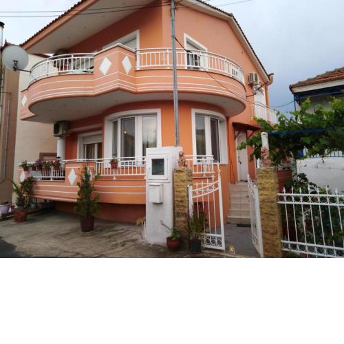 Villa Elisa