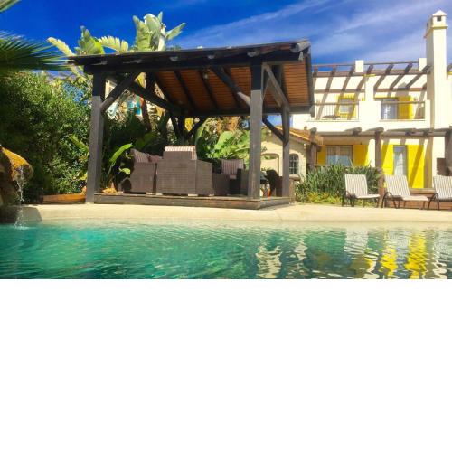 Villa en primera linea