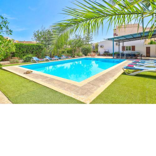 Villa Es Torrent by Villa Plus