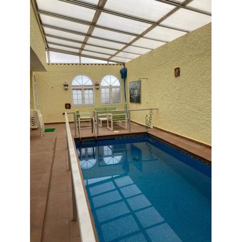 Villa Esther, con piscina cubierta/ indoor pool