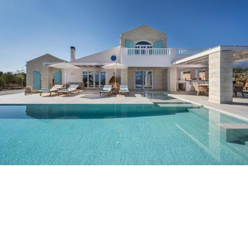 Villa Everlong