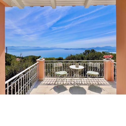 Villa Evmaria with private swimming pool