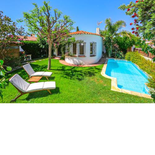 Villa Falguera - ONLY FAMILIES