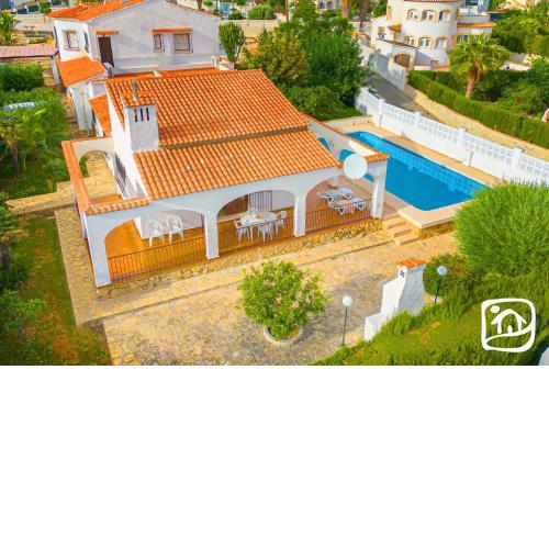 Villa Feliz Imelda by Abahana Villas