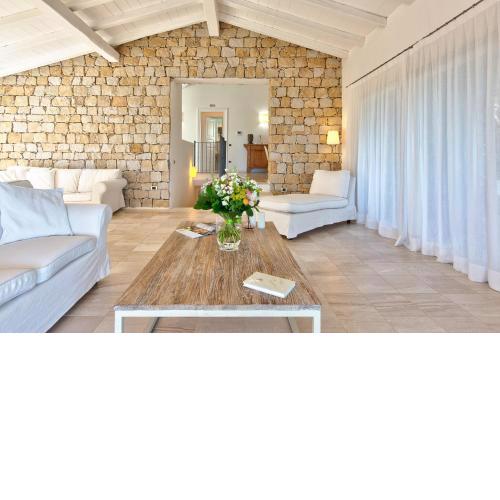 Villa Gelsomino - Magnifica Villa con piscina privata a soli 500 mt dal mare