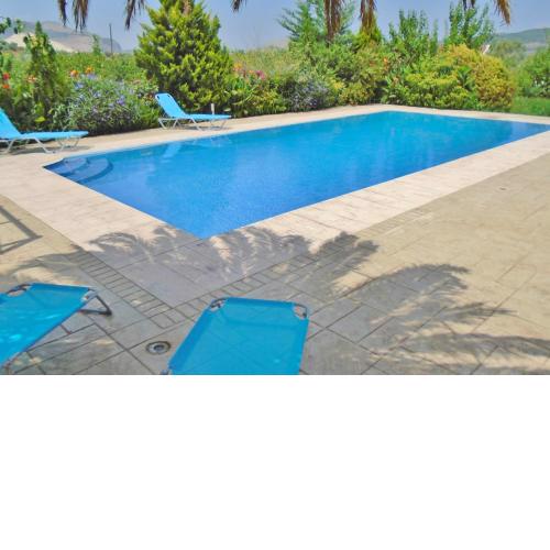 Villa Georgia with Pool
