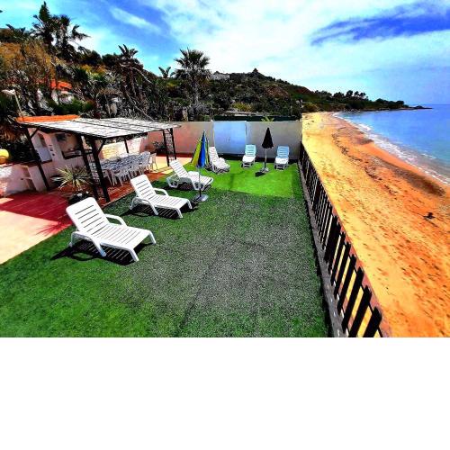 Villa giardino sul mare