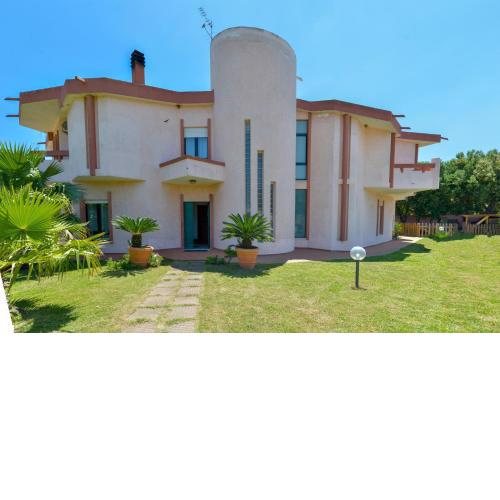VILLA GIULIANA