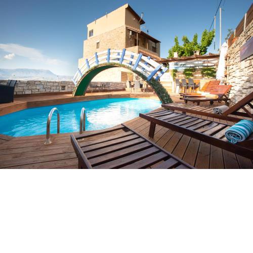 Villa Gogo offers privacy and pool
