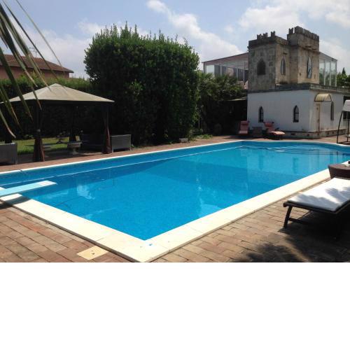 Villa Guelfi