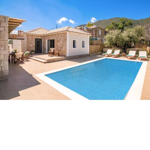 Villa Halakas by Villa Plus