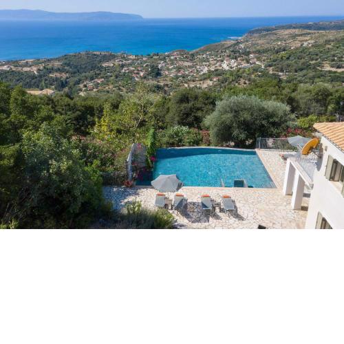 Villa Halazas by Villa Plus