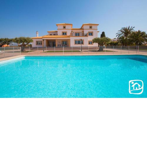 Villa Happy Family by Abahana Villas