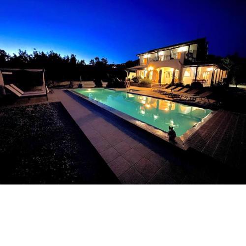 Villa Helena, Kalamitsi Amigdali with stunning views