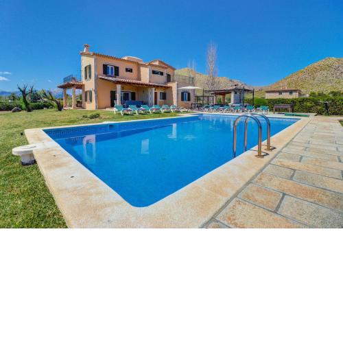 Villa Hort de Siller by Villa Plus