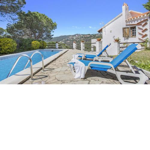 Villa ibicenca lloret de mar