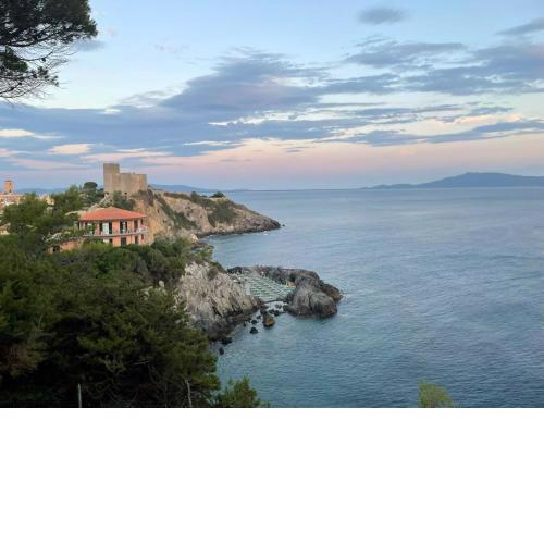 Villa Il Molinaccio con spiaggia privata e terrazza sul mare