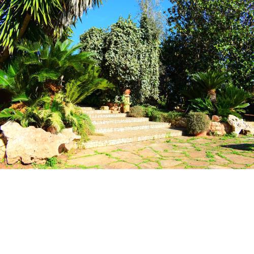 Villa immersa nel verde(*Servizi ALL INCLUSIVE*)
