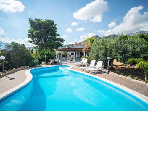 Villa in Castellammare del Golfo with private pool