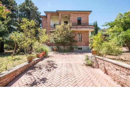 Villa in Pineta
