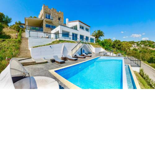 Villa in Platja D Aro, Sea & Mountain Views, Pool ,18 Guests
