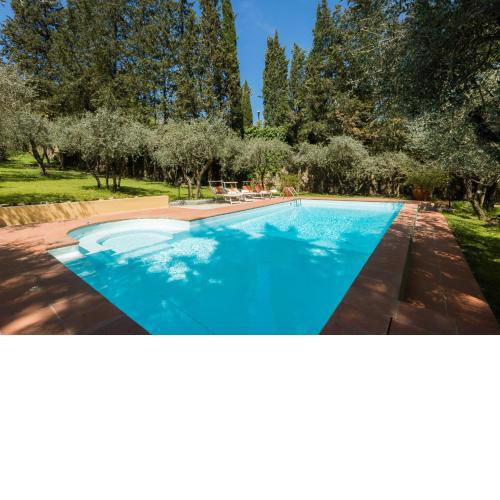 Villa in Private Estate,shared Pool,parking,3km to Ponte Vecchio
