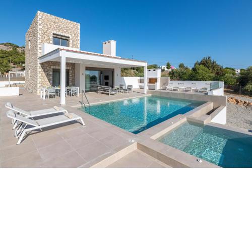 VILLA IRIS in PEFKOS, PINE VILLAS