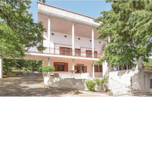 Villa Iris