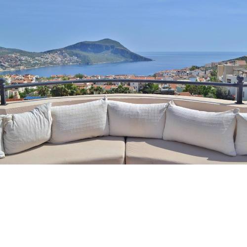 Villa Iskender, Kalkan