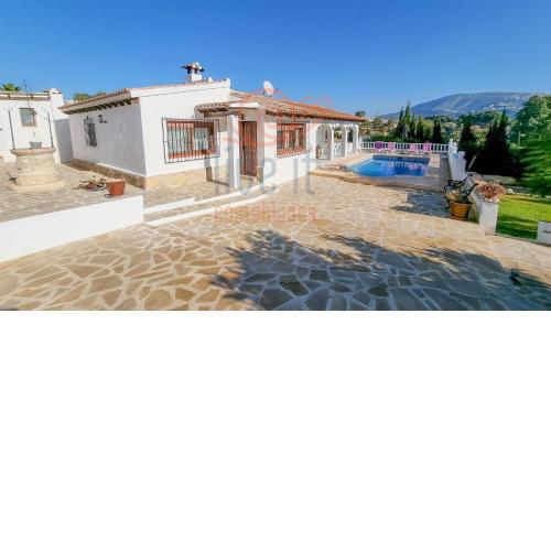 VILLA JACARANDA. MORAIRA. LIVE IT COSTABLANCA
