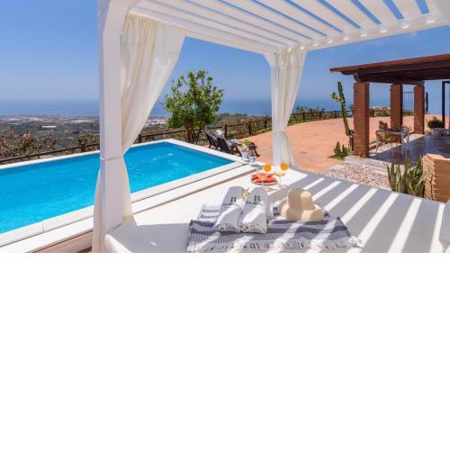 Villa Javier Torrox by Ruralidays