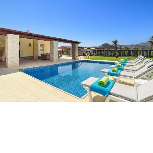 Villa Kalathos by Villa Plus